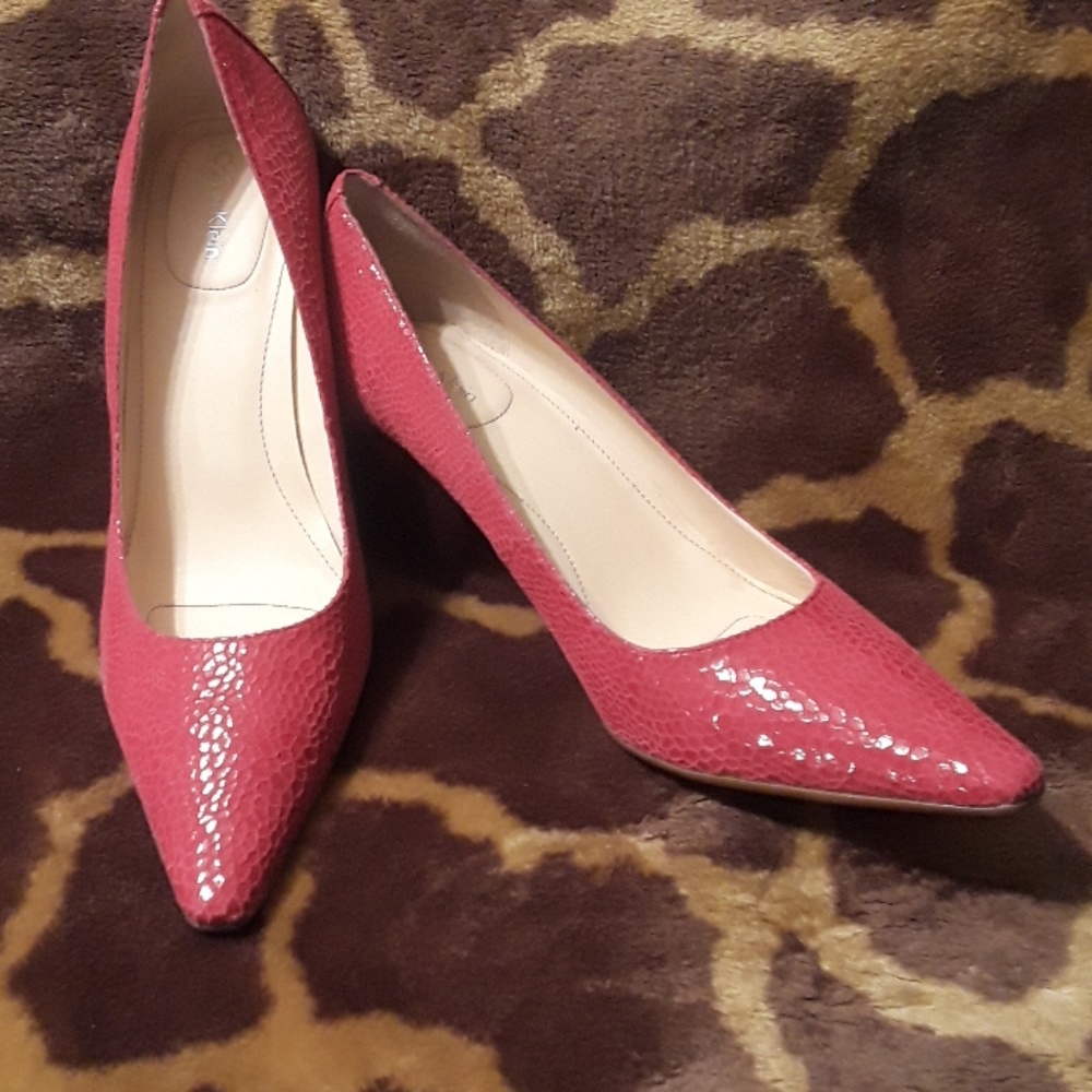 Calvin Klein Dolly honeycomb print pumps